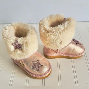 Fur Lined Star Sparkle Baby/Toddler Boots. Baby Size 6